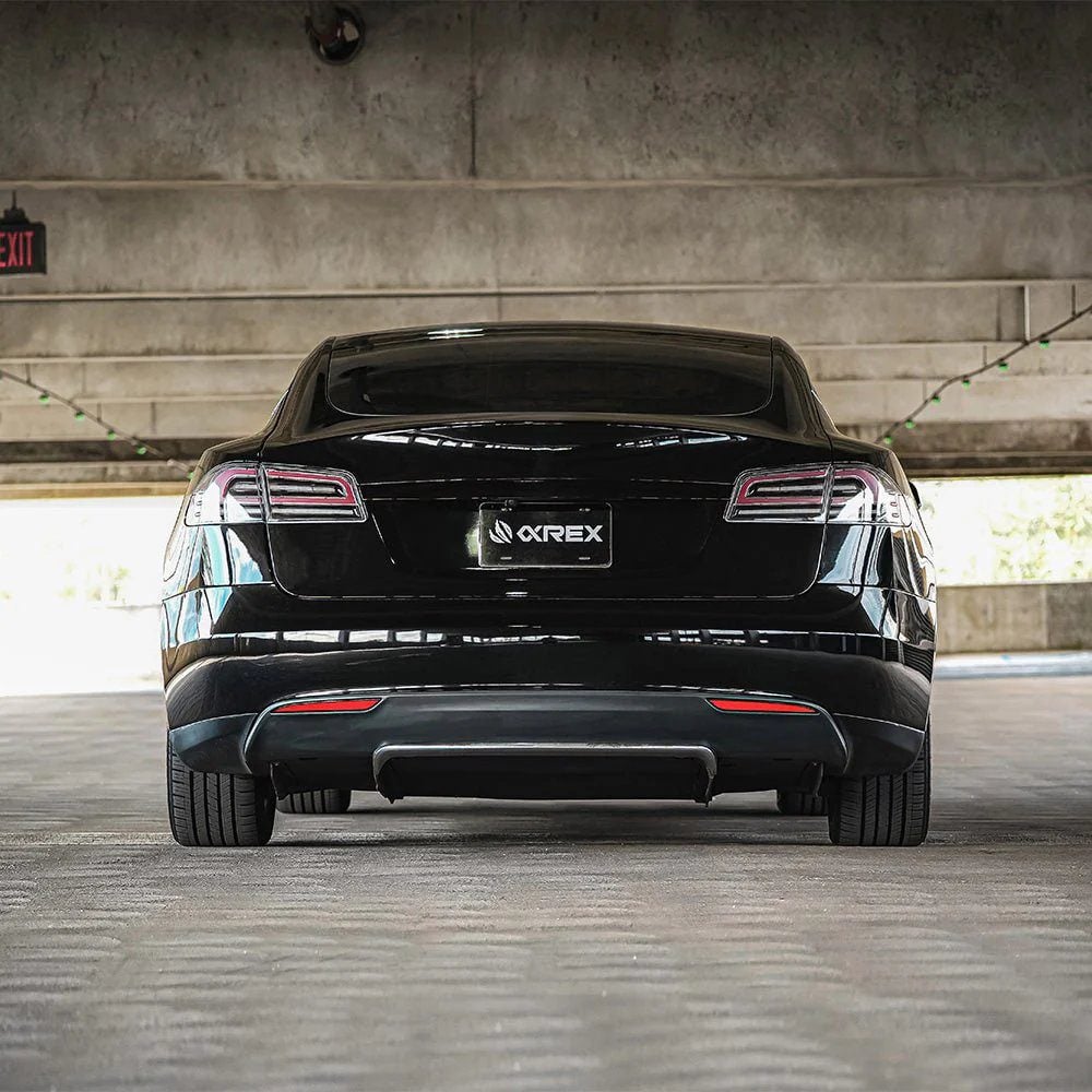 AlphaRex LUXX-Series LED Taillights in Alpha Black w/ Black Center