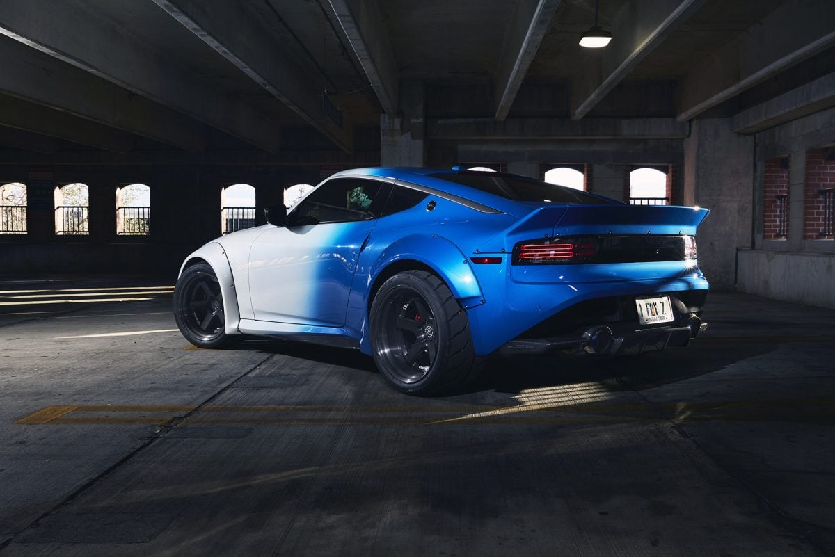 Silver/Blue Liberty Walk Nissan RZ34 With Rohana Forged Wheels