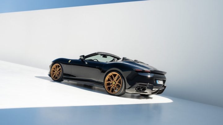 Nero Ferrari Roma Spider - Novitec Carbon Fiber Body Kit And Forged Wheels