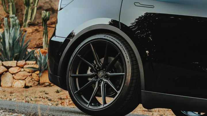 Black Tesla Model Y - Vossen HF-3 Wheels in Satin Black