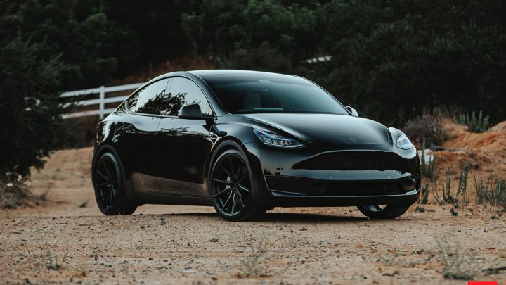 Black Tesla Model Y - Vossen HF-3 Wheels in Satin Black