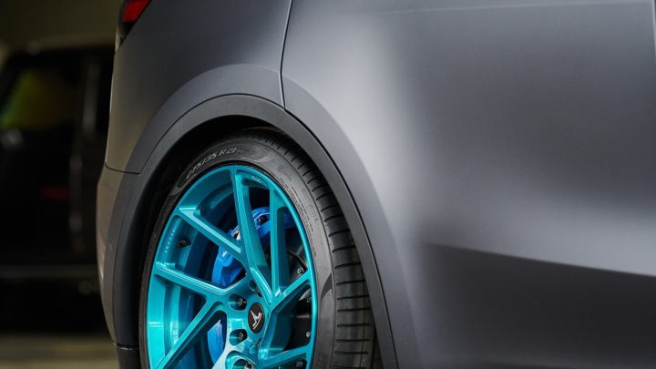 Tesla Model Y – Novitec x Vossen NV2 Wheels in Fountain Blue
