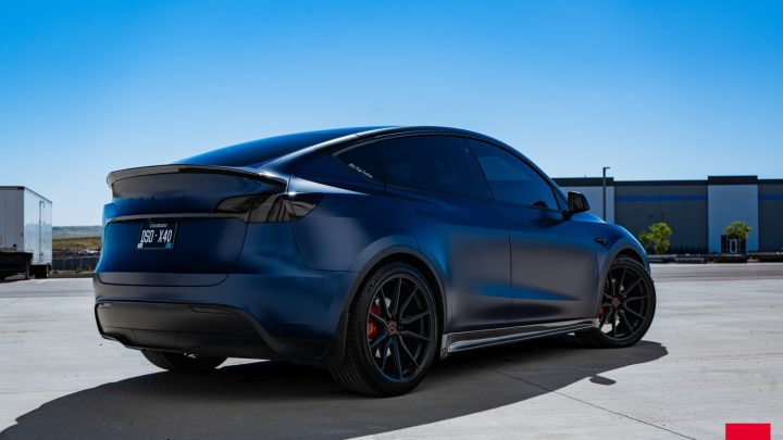 Blue Tesla Model Y - Vossen HF-3 Wheels in Satin Black