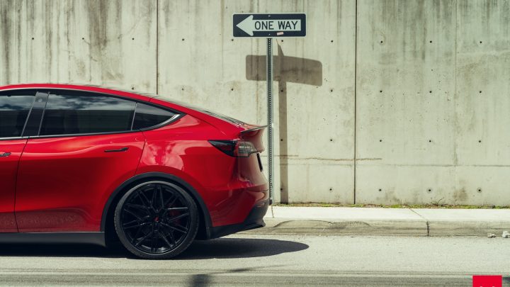 Red Tesla Model Y - Vossen HF-7 Wheels in Gloss Black