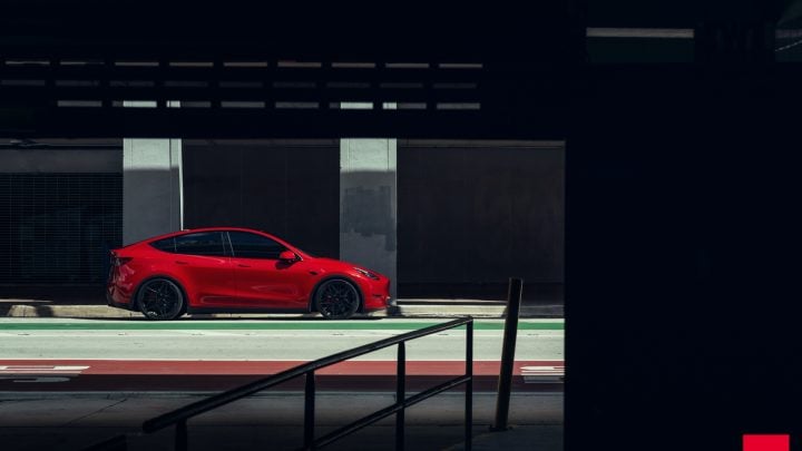 Red Tesla Model Y - Vossen HF-7 Wheels in Gloss Black