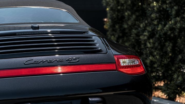 Porsche Carrera 4S – Multi-Stage Paint Correction, Trim Restoration, Ceramic Coating