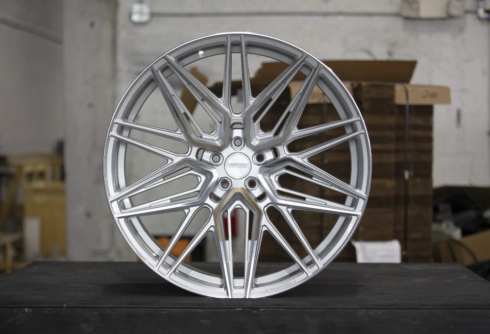 Vossen Hybrid Forged Series HF-7 Wheel in Silver Polished - 22x10
