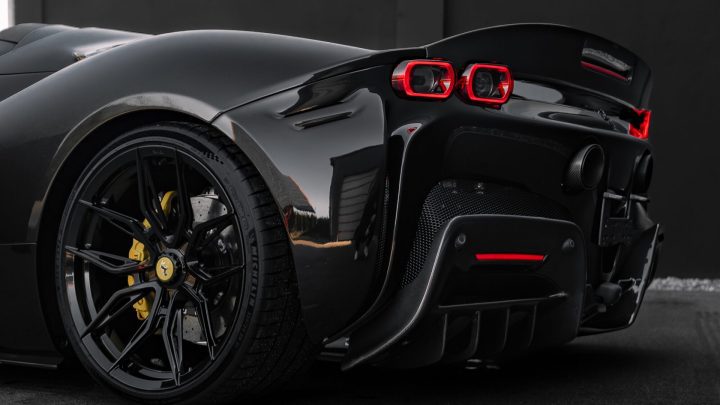Nero Ferrari SF90 Spider – Novitec x Vossen Series: NF11 Wheels