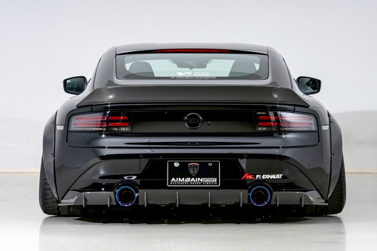 Nissan Z exhaust - rear