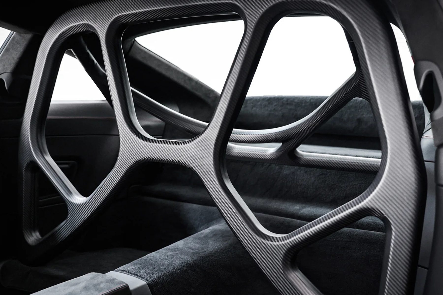Roll Cage Reinvented: SilverRocket’s 992 GT3 and GT3 RS Roll Cage
