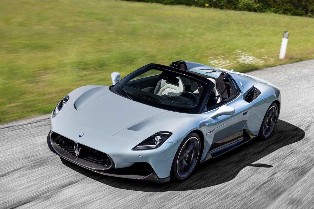 Maserati MC20 - front