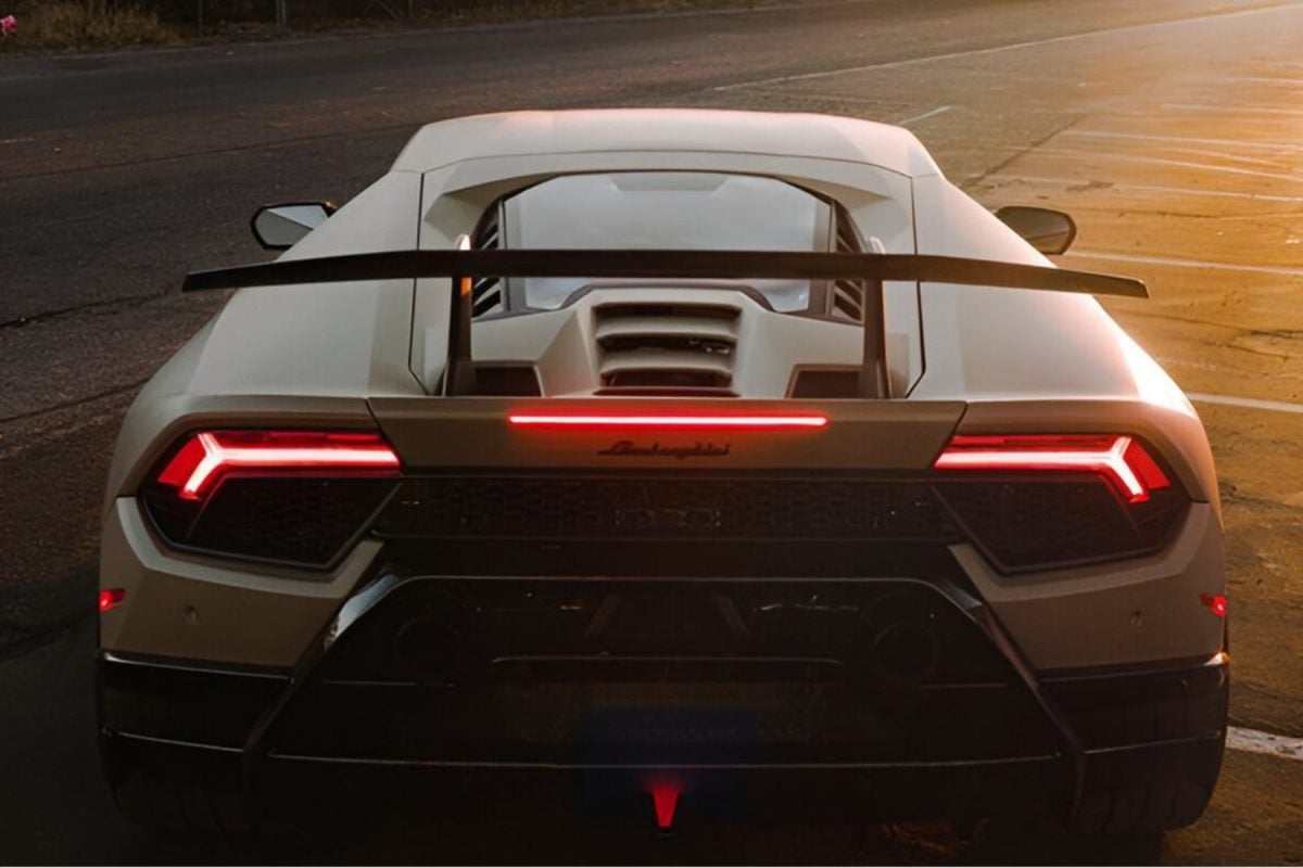 Lamborghini Huracan - rear