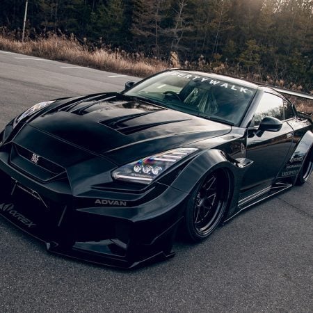 Nissan GT-R R35 Goes Wide With Liberty Walk Kit