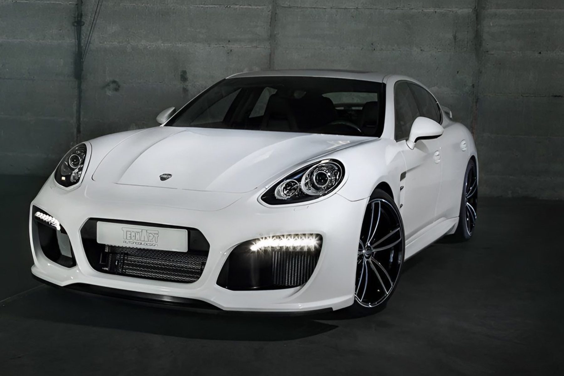 Porsche Panamera Turns Up The Brightness With TECHART