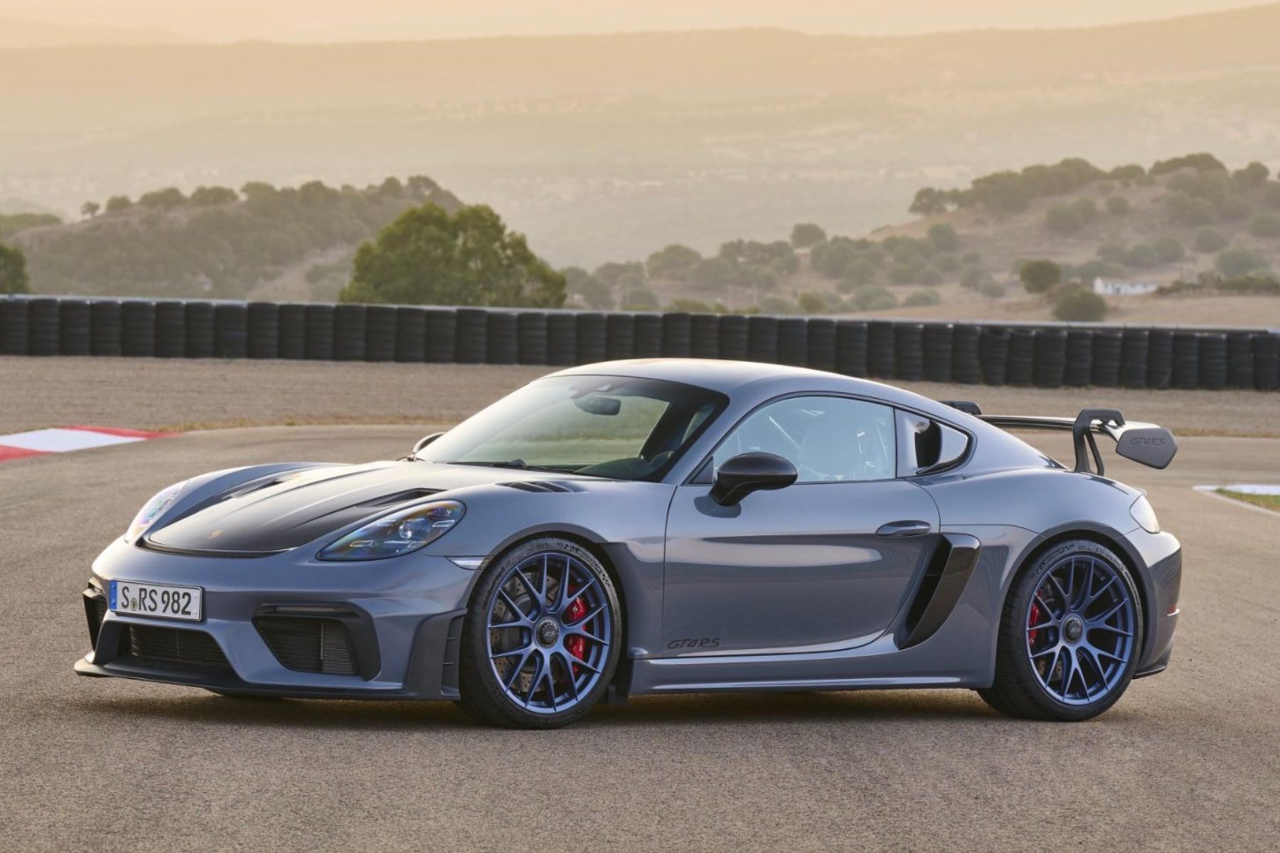 Porsche 718 Cayman GT4 Exhaust Milltek Sport Lineup