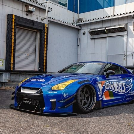 Nissan GT-R Widebody R35 Dominates With Liberty Walk’s Kit