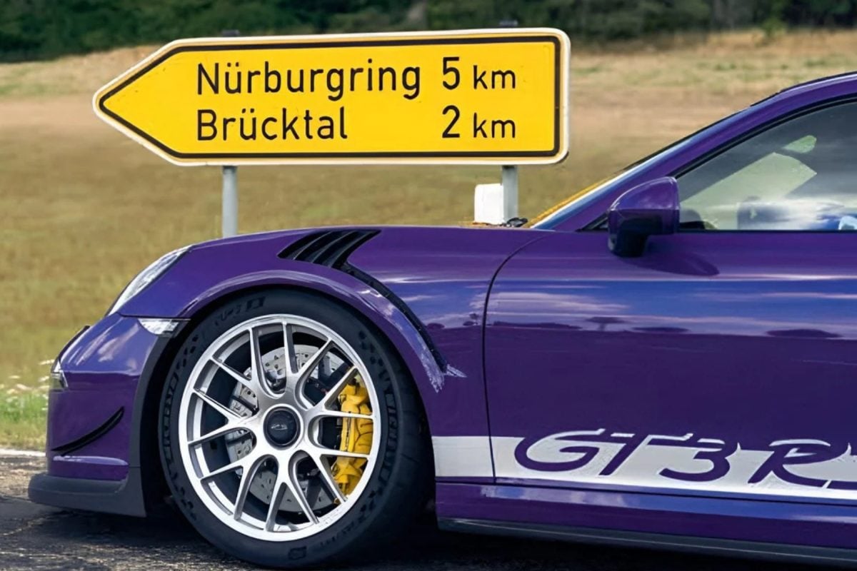 GT3 RS - side