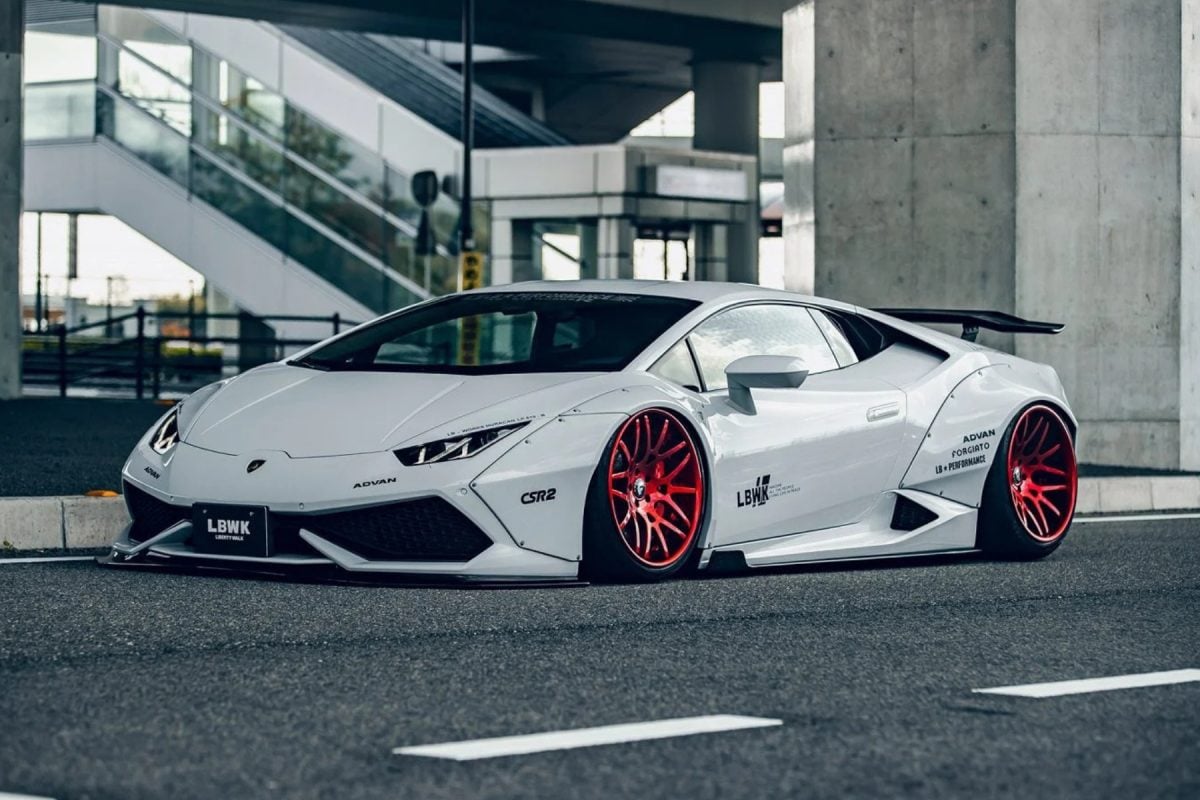 Lamborghini Huracán - front