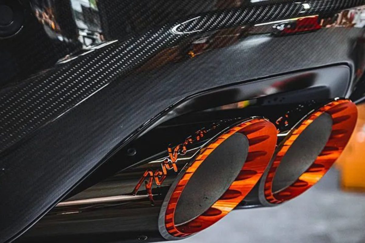 Lamborghini Urus - exhaust