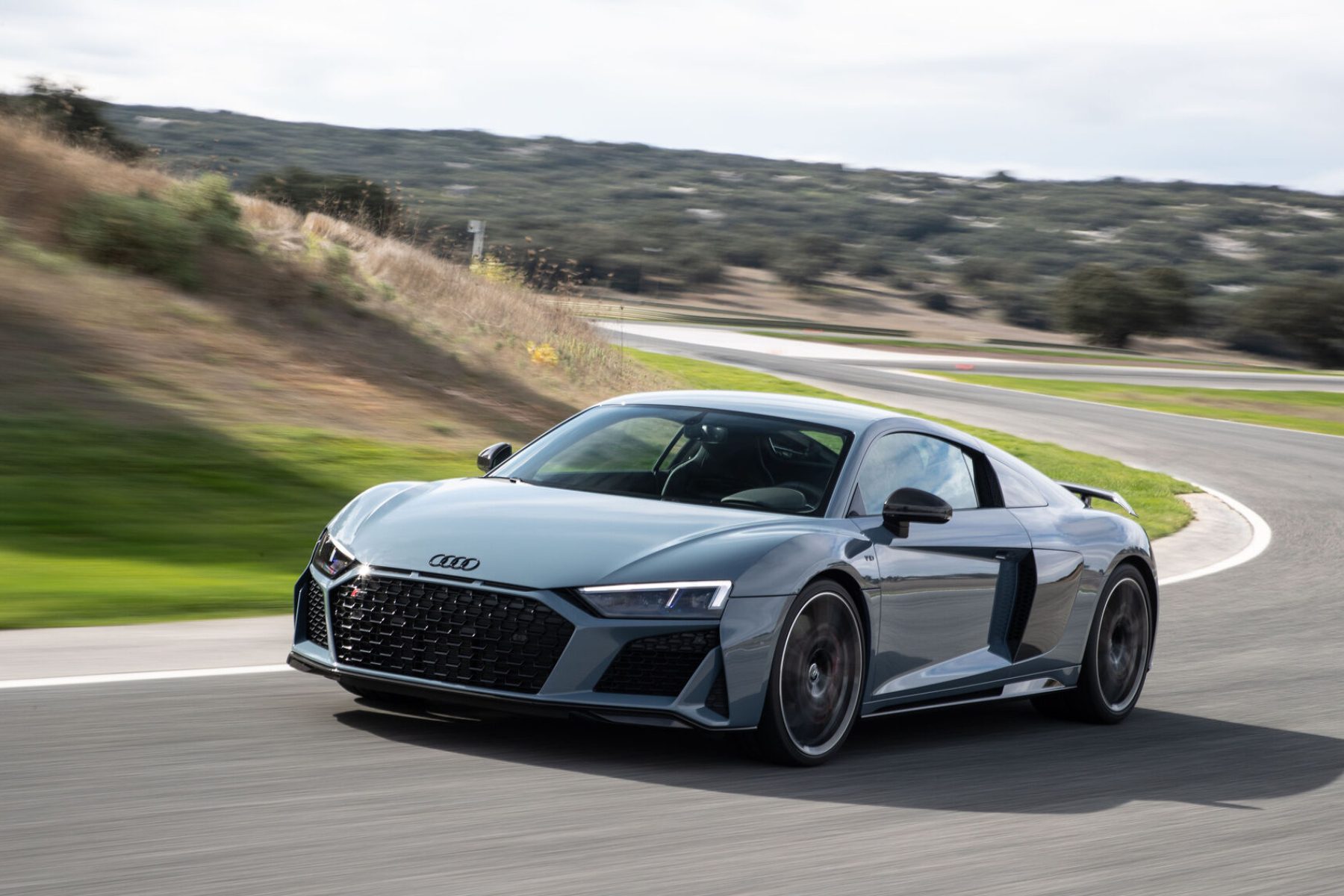 4S Audi R8 Exhaust From Suppressed To Savage With Milltek