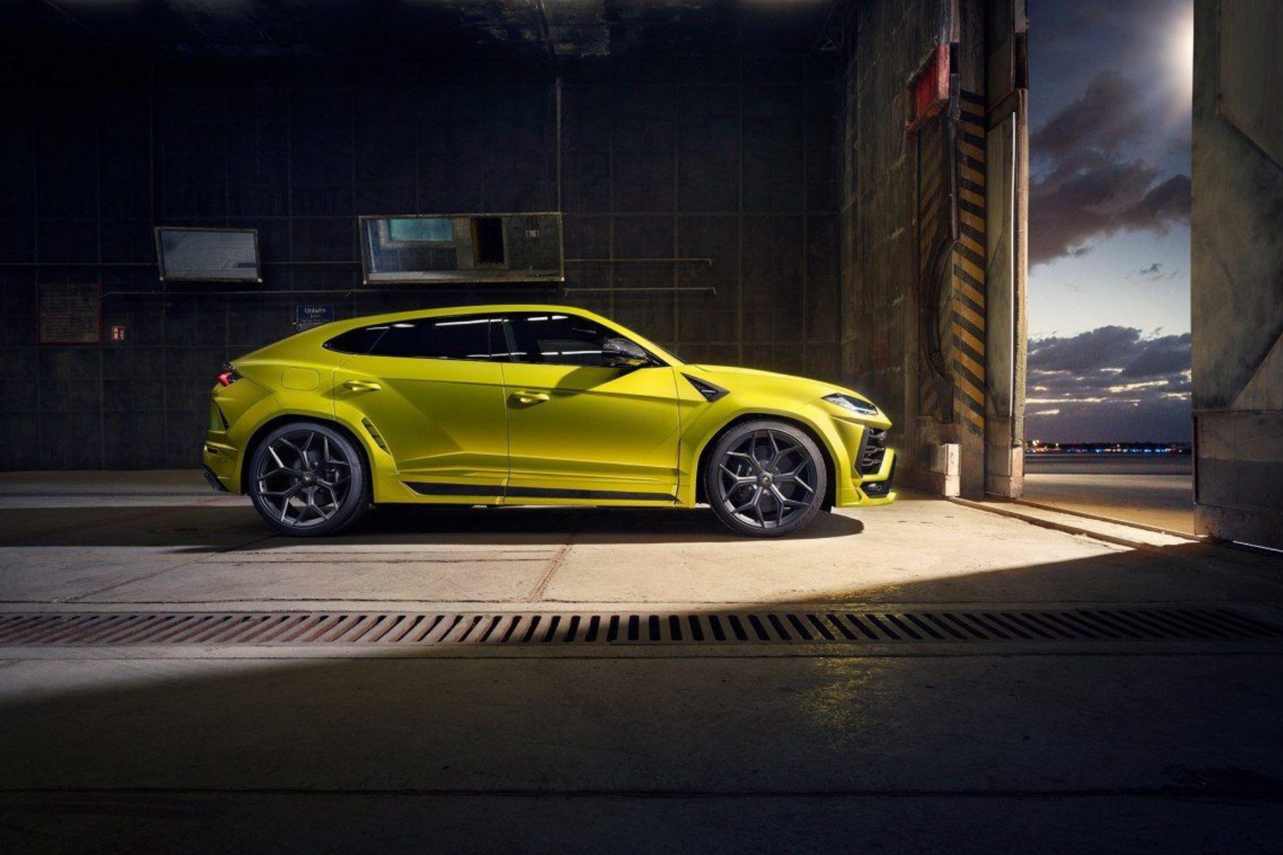Urus Wide Awake: NOVITEC’s Esteso Kit Ignites A New Identity