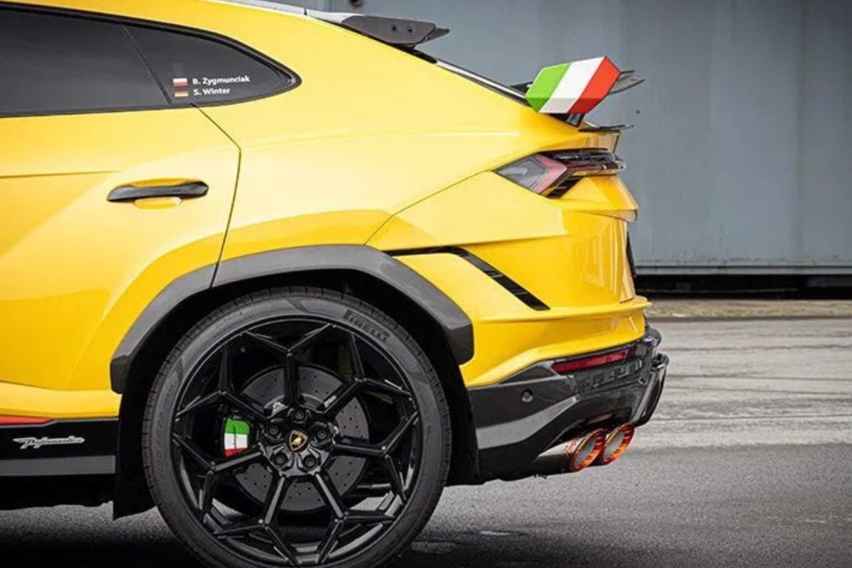 Lamborghini Urus - exhaust