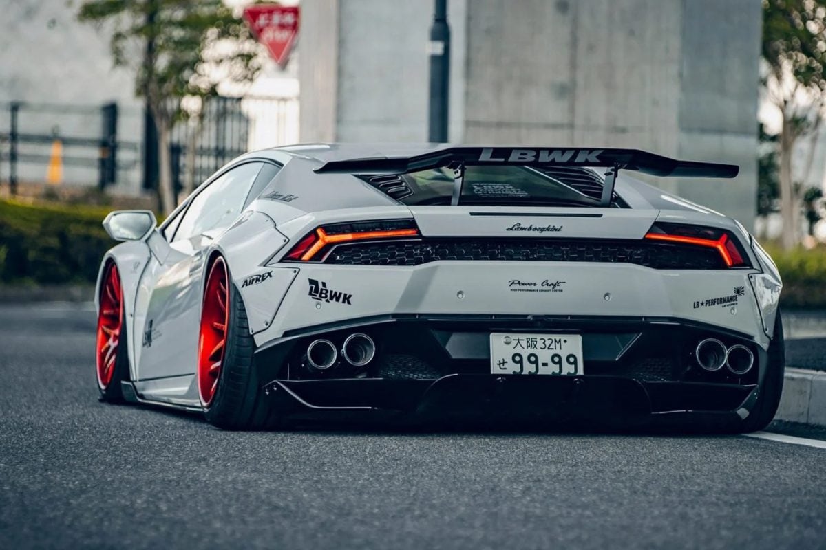 Lamborghini Huracán - rear