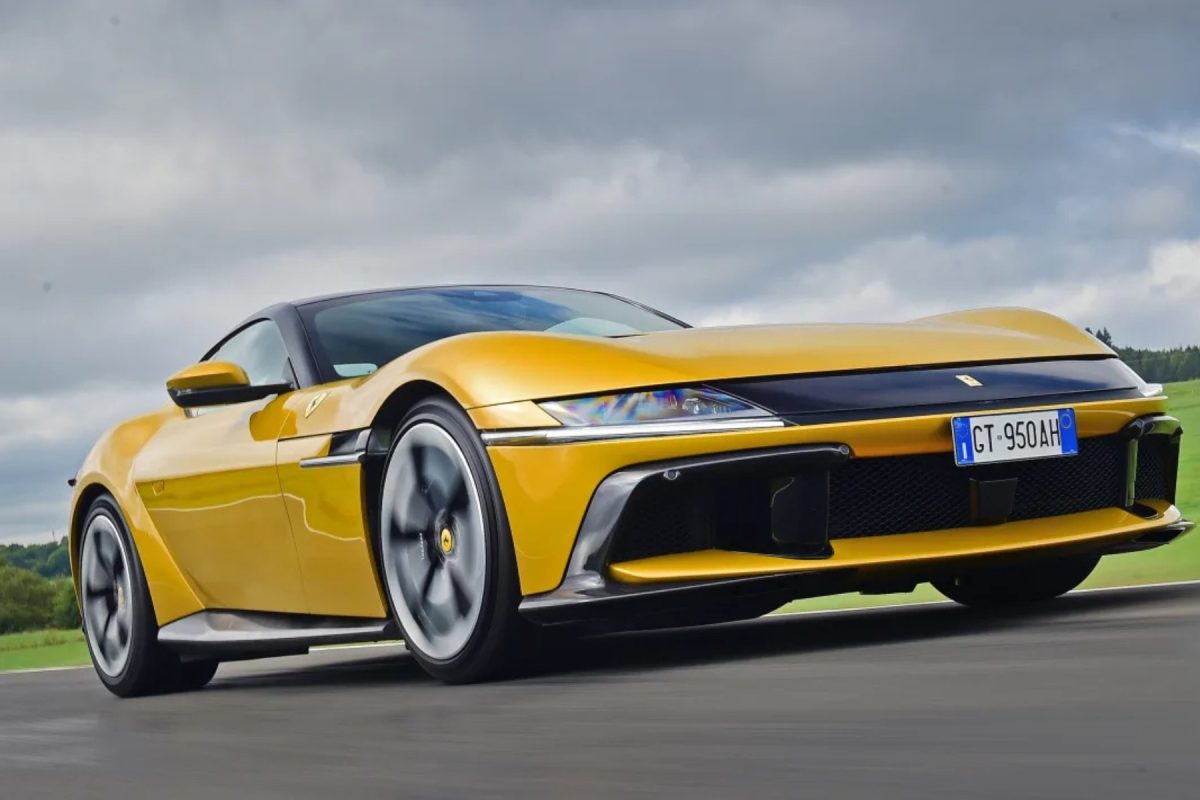 Ferrari 12Cilindri exhaust system - autoexpress.com