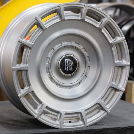 Urban Automotive Urban X Vossen 23″ UV7 Forged Wheel [UV7-23]