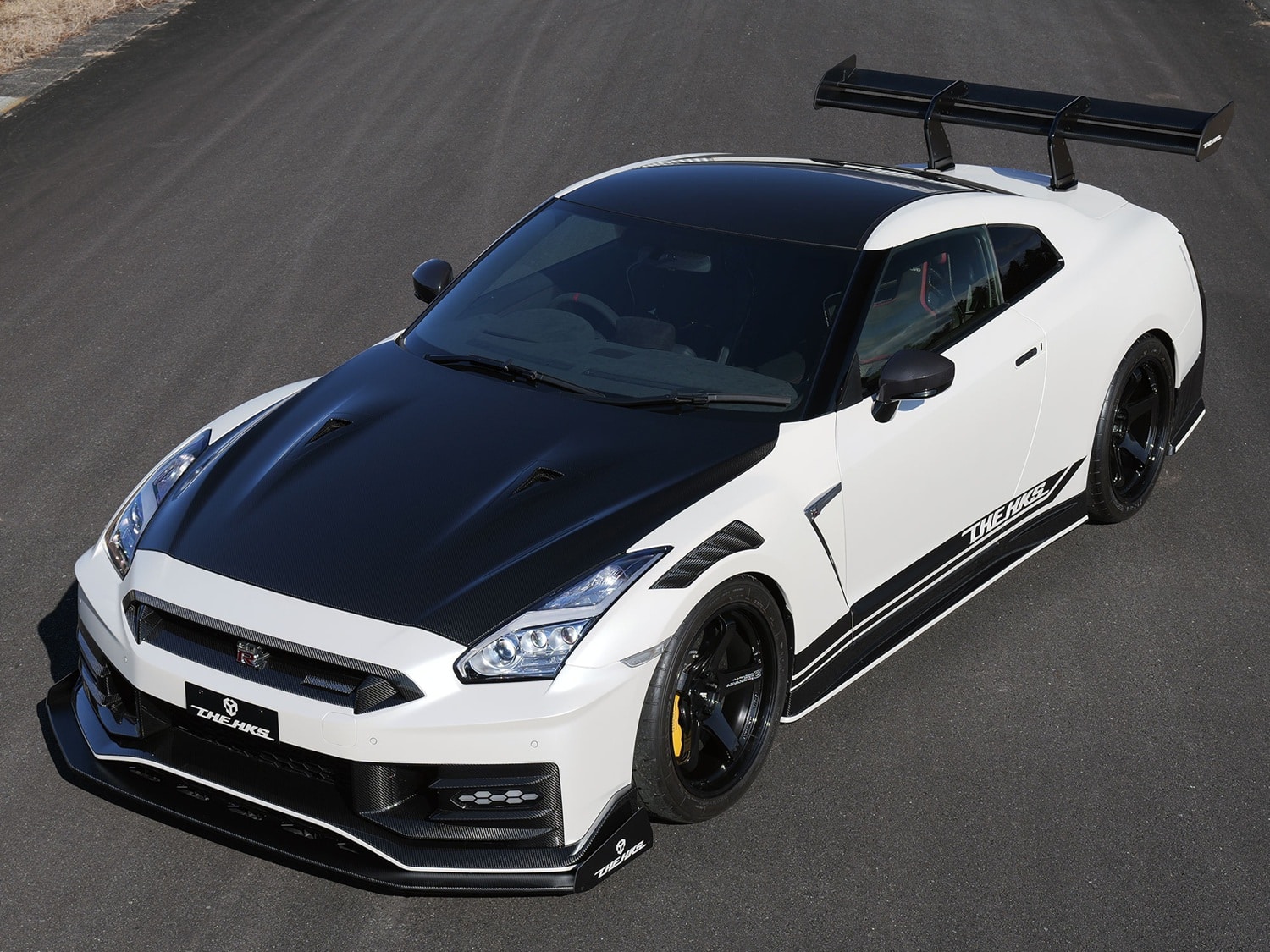 HKS Limited Edition Dimension Z 2024 4BA-R35 Nissan GT-R NISMO
