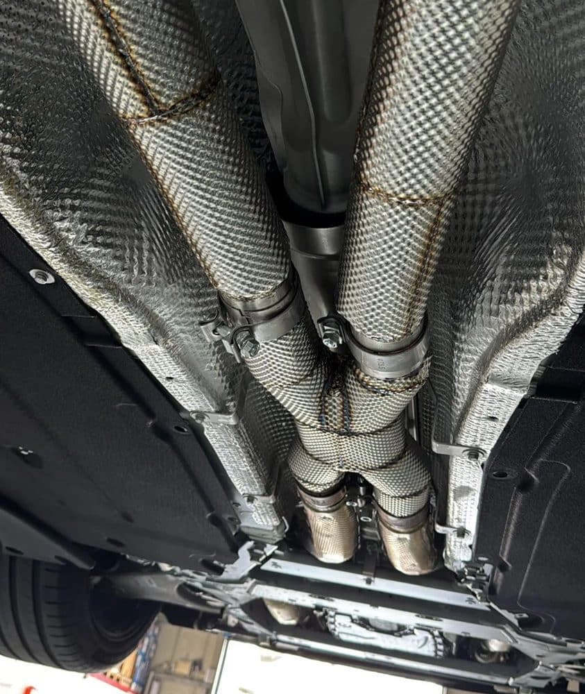 Capristo Mid-Pipes w/ Heat Protection for F167 Ferrari 12Cilindri
