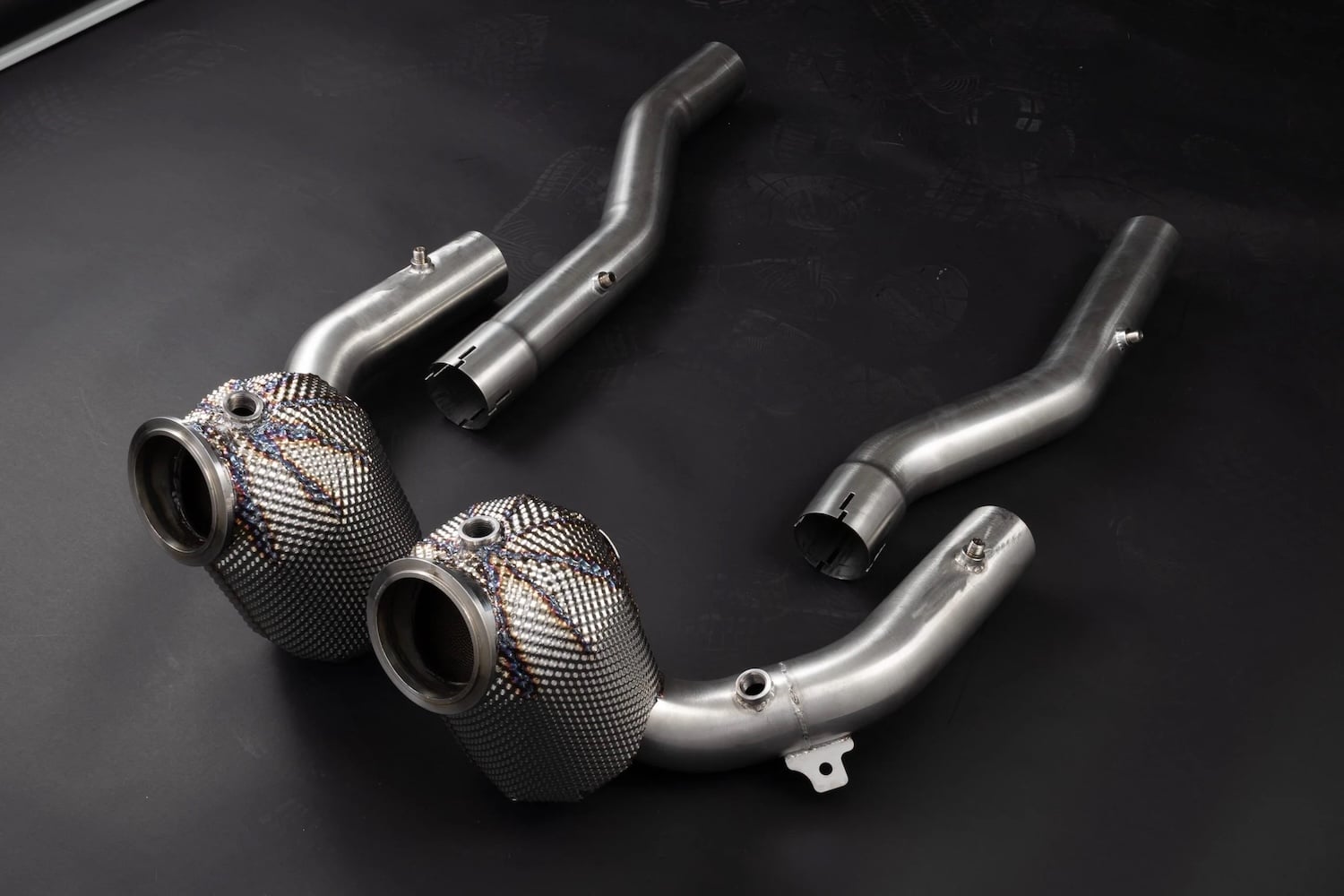 Capristo Sport Downpipes w/ Heat Protection for F169 Ferrari Roma