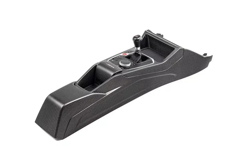 G8x CSL center console