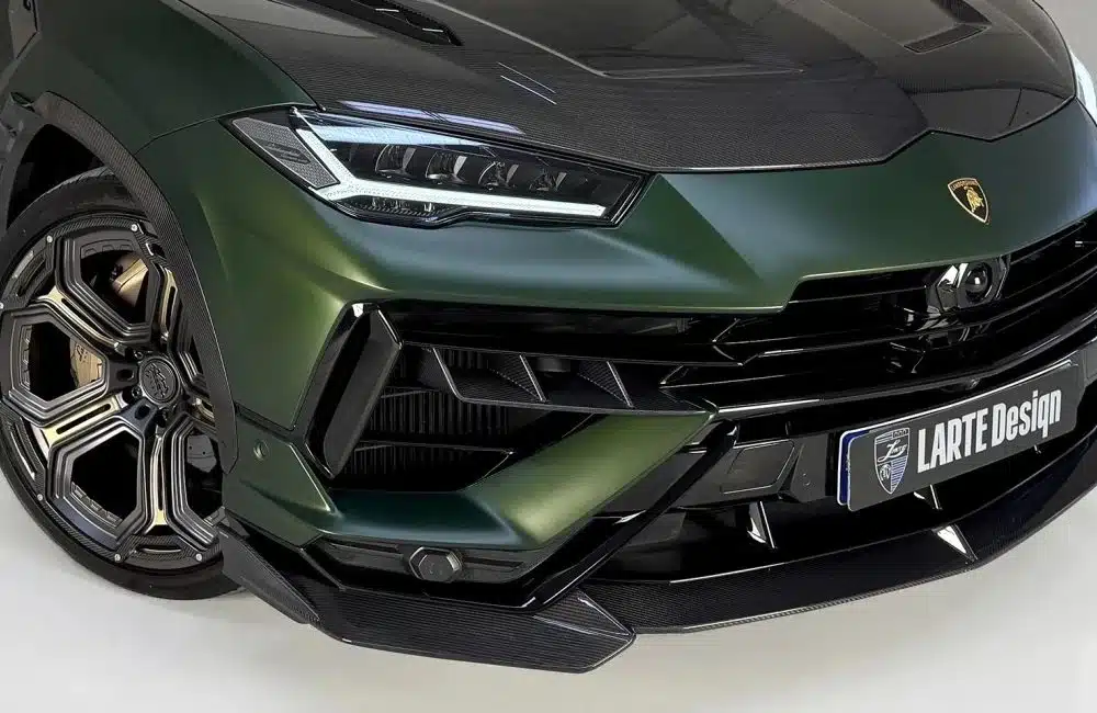 LARTE Design Urus S Front Splitter in Carbon Fiber, Installed on Matte Green Urus S - Close Front Left View of Front Bumper
