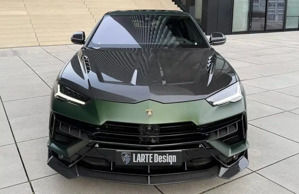 LARTE Design Urus S Hood in Carbon Fiber, Installed on Matte Green Urus S - Front View of Car