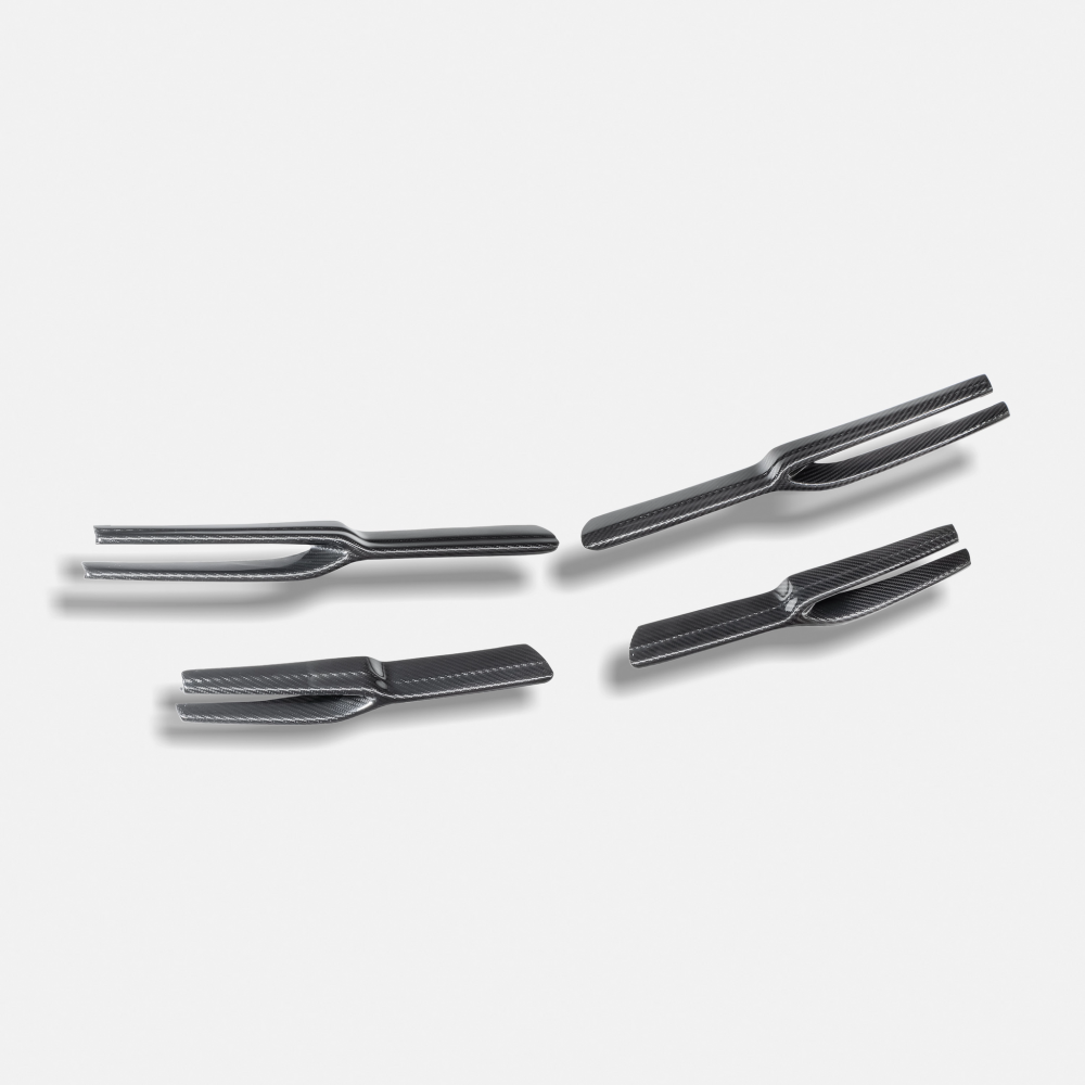 RYFT Front Grille Forks for Lamborghini Urus in the front grille of the Urus SUV