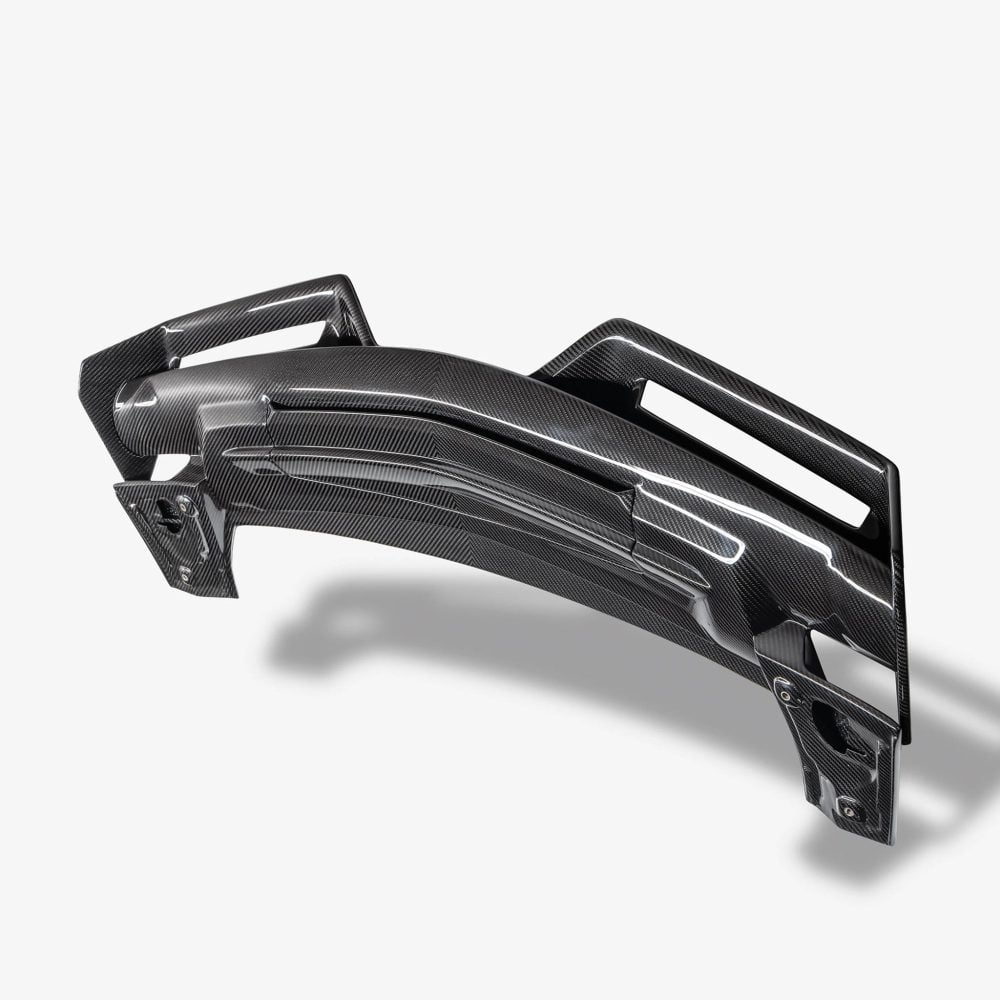 RYFT Roof Spoiler for Lamborghini Urus at the rear edge of the roof on the Urus SUV