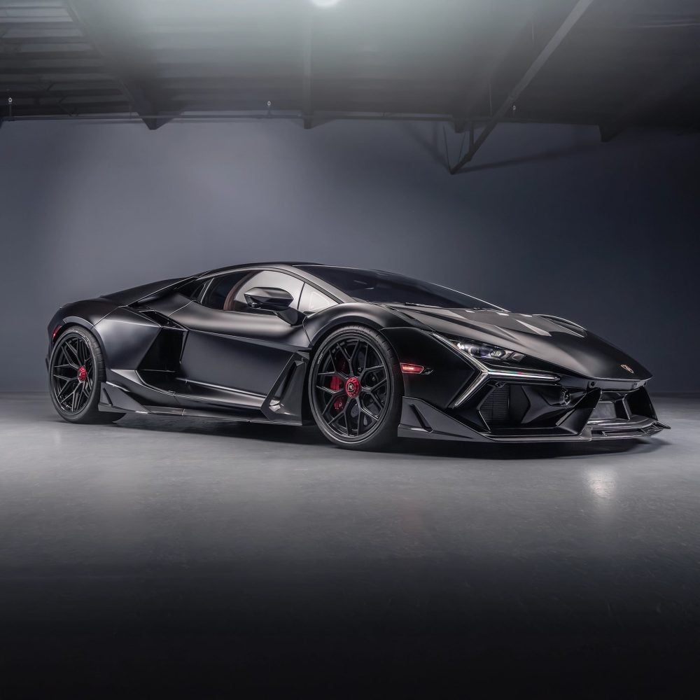 RYFT Carbon Fiber Side Skirts for Lamborghini Revuelto along the sills